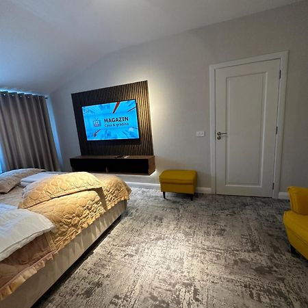 Complex Rediu 54 Luxury Apartaments ยาช ภายนอก รูปภาพ