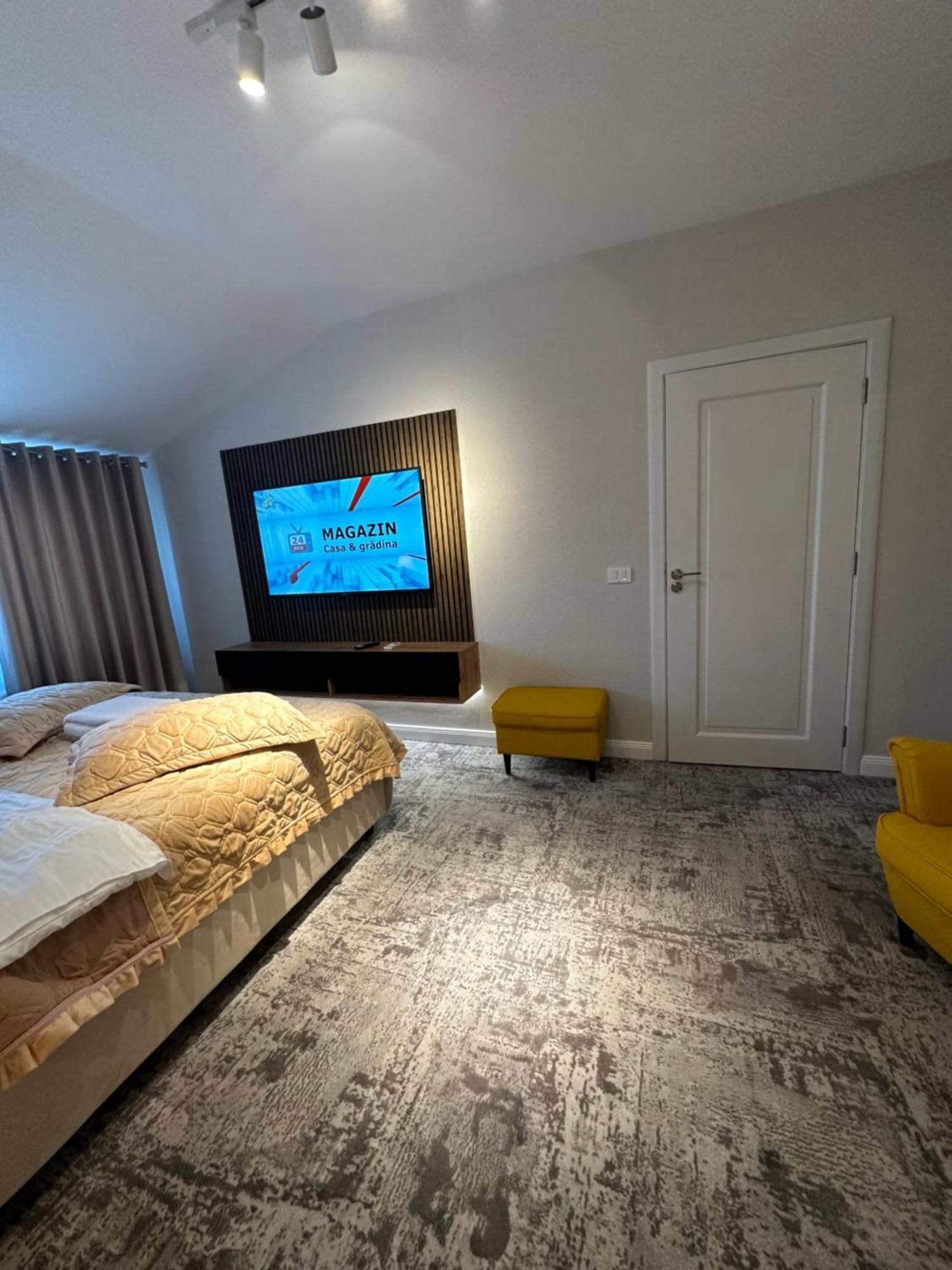 Complex Rediu 54 Luxury Apartaments ยาช ภายนอก รูปภาพ