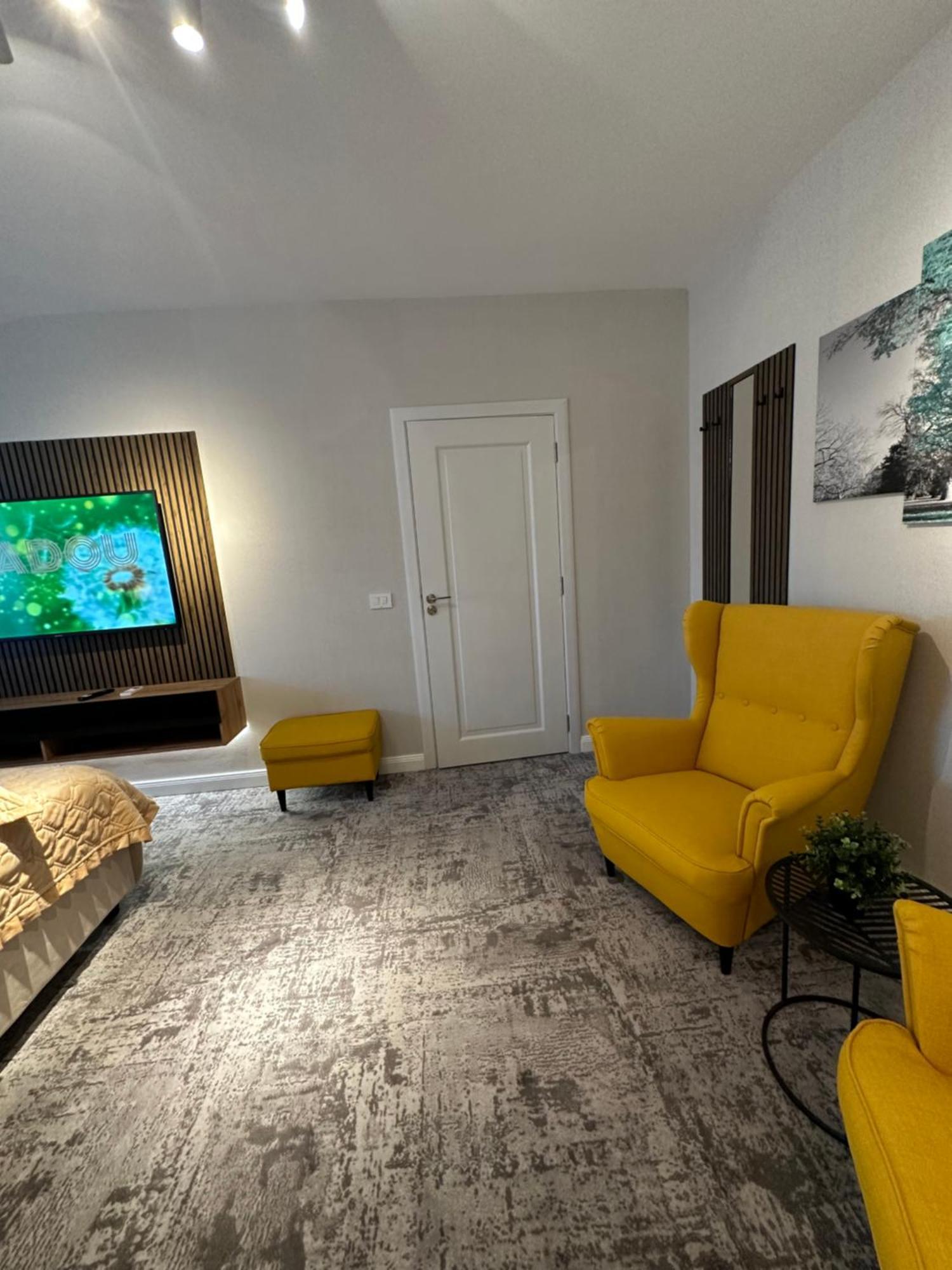 Complex Rediu 54 Luxury Apartaments ยาช ภายนอก รูปภาพ